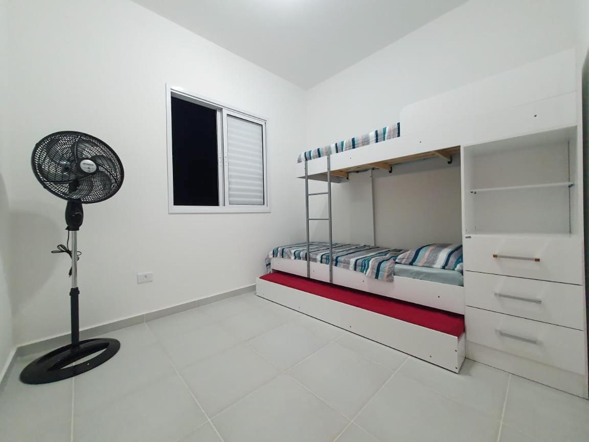 Apartamento Novo , Poucos Metros Da Praia Com Wi Fi ウバトゥバ エクステリア 写真