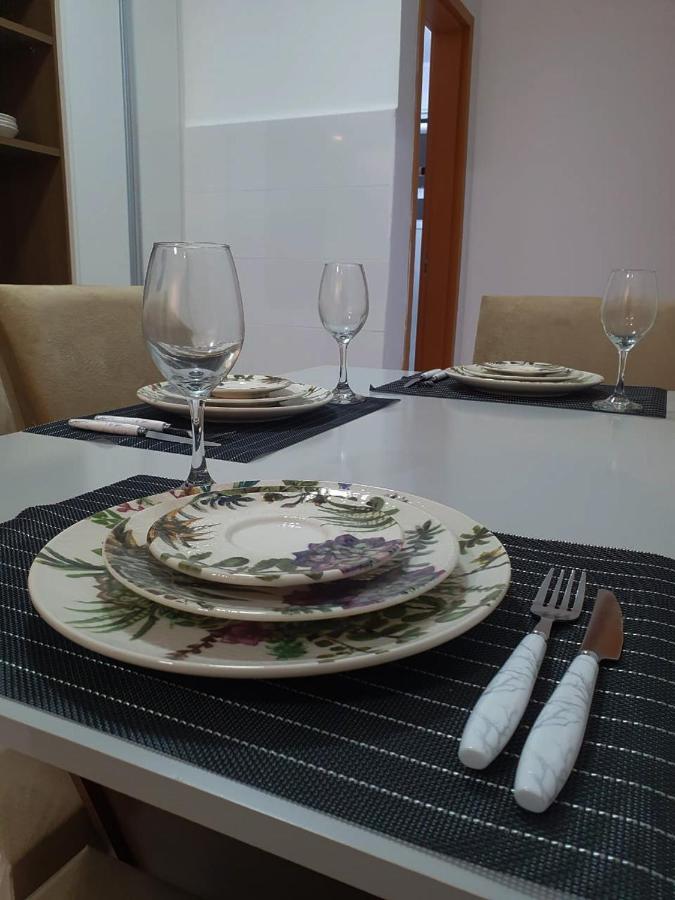 Apartamento Novo , Poucos Metros Da Praia Com Wi Fi ウバトゥバ エクステリア 写真